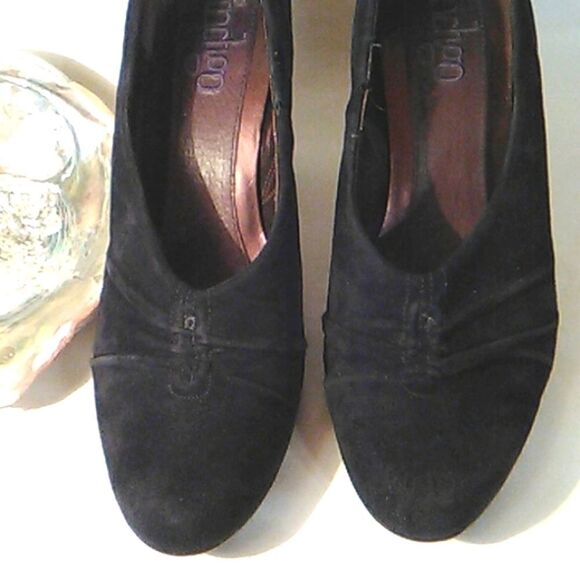 Clarks Indigo Black Suede Heels - Picture 2 of 10